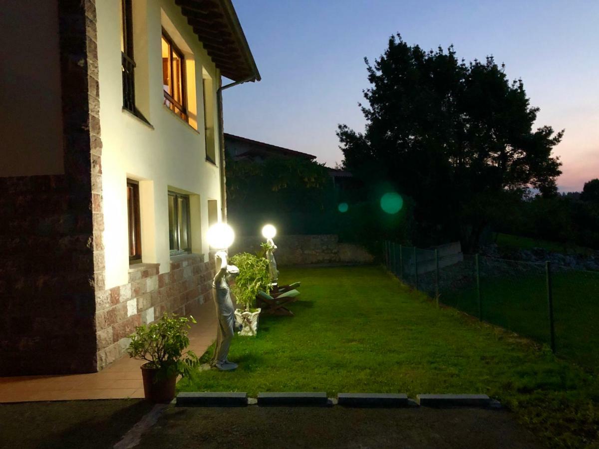 Llames de Pría Casa Frente A Los Bufones De Priaヴィラ エクステリア 写真